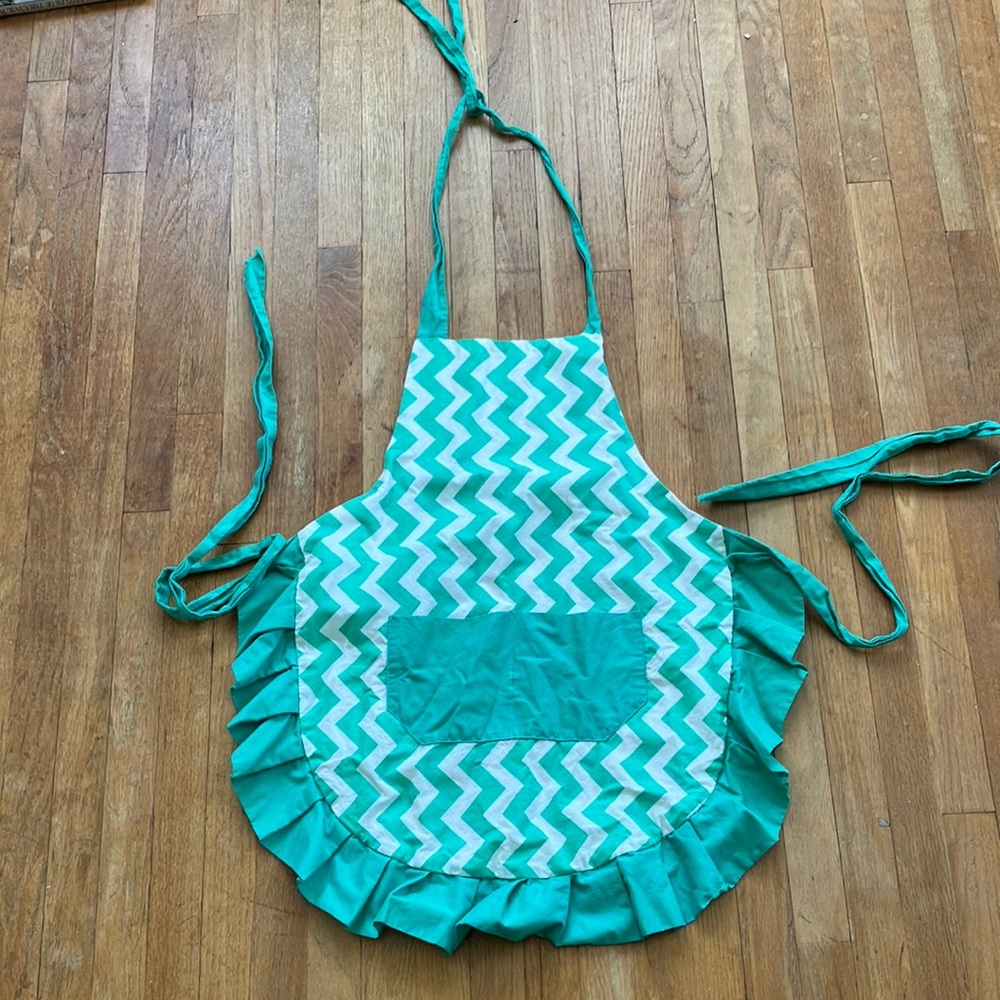 Flirty Aprons Green Zig Zag Pattern Apron